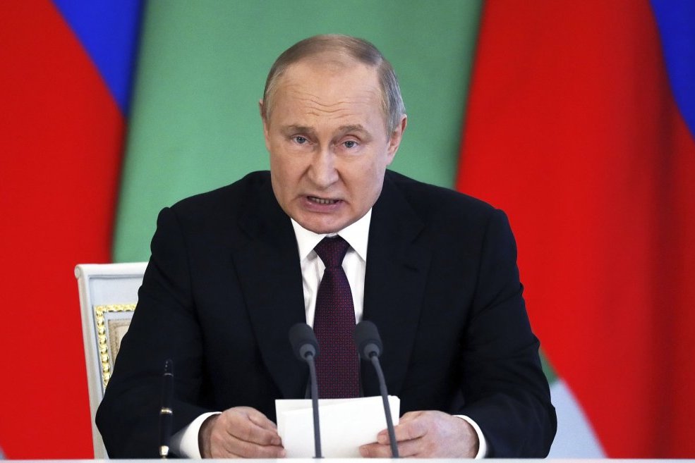 DIGLA SE KUKA I MOTIKA: Evropa ČISTI Putinove PAJTOSE - Zapad BRIŠE Ruse sa scene!