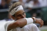 Nadal se muči pred Vimbldon!
