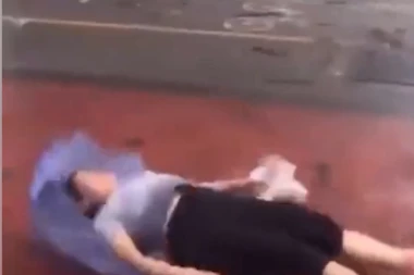 Razoran uragan pogodio Ankaru! Ima poginulih! Ulice pod vodom, ljude obara i nosi snažan vetar!  (FOTO)