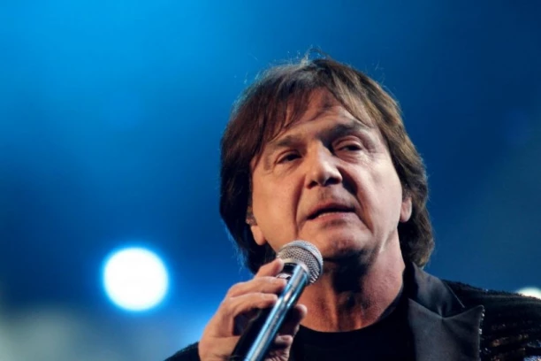 ČOLA ĆUTI KAD PRIČAJU DA IMA SINA! Njegov navodni naslednik poručio: "Skupo će mi platiti, tražiću alimentaciju za sve ove godine" (FOTO)