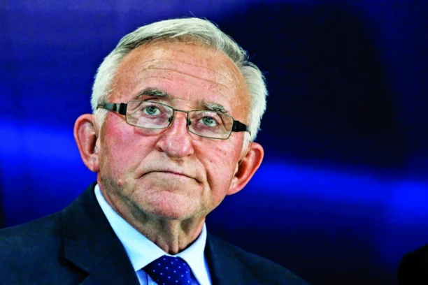 GENERAL VLADIMIR LAZAREVIĆ U KRITIČNOM STANJU! Jedva prebačen iz Niša na VMA!