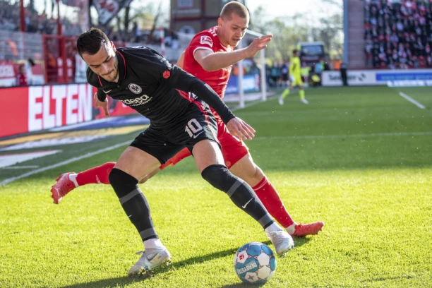 DOŠAO KAO PROMAŠAJ... Emotivna poruka za Filipa Kostića, navijači TUŽNI, Srbin doneo ODLUKU! (FOTO)