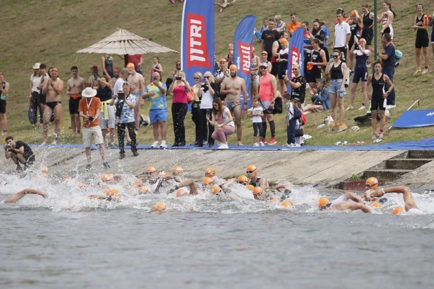 Srebrno jezero u znaku srebra za srpske triatlonce (FOTO)