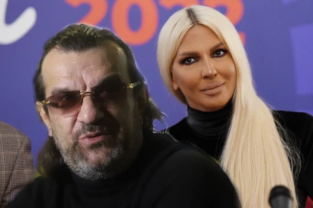 Lukas URNISAO Karleušu! Ono što je kod tebe sprženo videla je CELA NACIJA, zarij tu krokodilsku njušku u svoje dvorište!