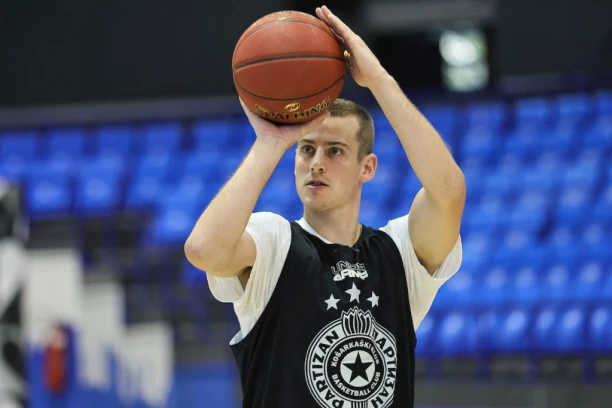 Seli se u Nemačku: Trej Dreksel napustio Partizan!