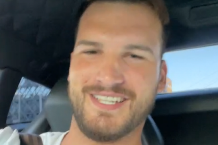 BOLESNO I MORBIDNO! Marko Osmakčić sa osmehom na licu priznao da je sve bila LAŽ: Otac mi je ŽIV i nikad bolje! (VIDEO)