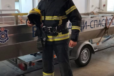 Stepenište se obrušilo na čoveka u Zemunu! Čak 16 vatrogasaca ga izvlačilo ispod betonske ploče!