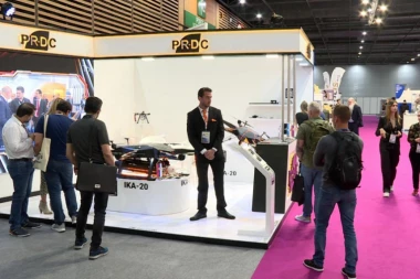 PR-DC jedina privatna kompanija iz Srbije na pariskom sajmu, izložbu otvorio Makron