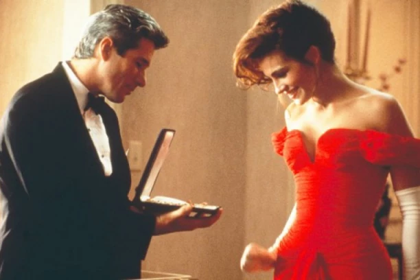 PRE 32 godine je bila ZGODNA ŽENA, a evo kako danas izgleda