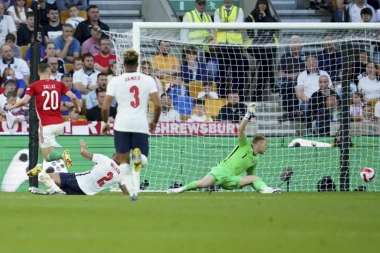 Noć kada su Englezi i Italijani poniženi! Mađari se igrali fudbala, Nemci razbili Azure! (VIDEO)