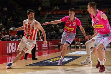 Sa srpskih košarkaških terena u redove velikana: Košarkaš Mege potpisao ugovor sa nekadašnjim šampionom Evrope!