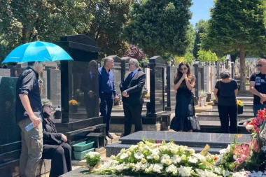 Nikolina Pišek se SLOMILA na pomenu muža, uputila Vidoju POTRESNE REČI! (FOTO)