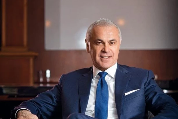 Terzić bodri boksere u Skoplju: Obradujte sve zvezdaše titulom!