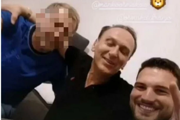 Marko Osmakčić uživa sa ocem Franjom! Bez stida se smeju pet dana od LAŽNE SAHRANE (FOTO)