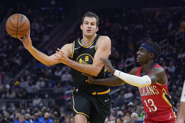 Srbin u istoriji: Bjelica jedini sa zvanjem MVP-a Evrolige i NBA titulom! (FOTO)