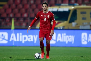 OGLASIO SE FSS ZBOG GRUJIĆA: Fudbaler Porta operisan u Beogradu!