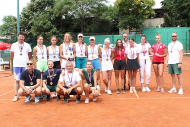 Treći trofej u nizu za seniorke TC Novak! (FOTO)