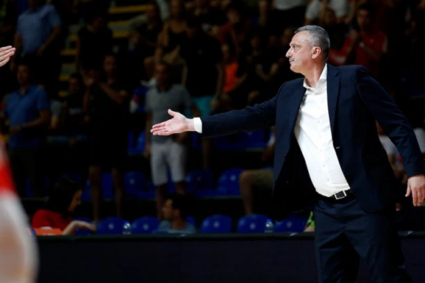 U Železnik bez Ostina Holinsa: Radonjić zabrinuo Delije pred drugi meč finalne serije!