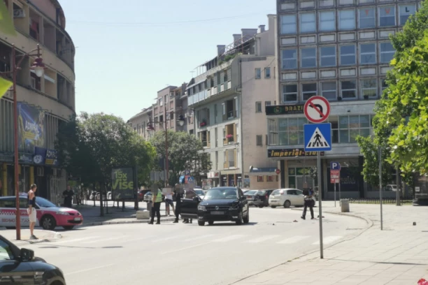 Škripa kočinica probudila Čačane: ŽENA POGINULA NA PEŠAČKOM NAKON ŠTO SE AUTO ZAKUCAO U NJU