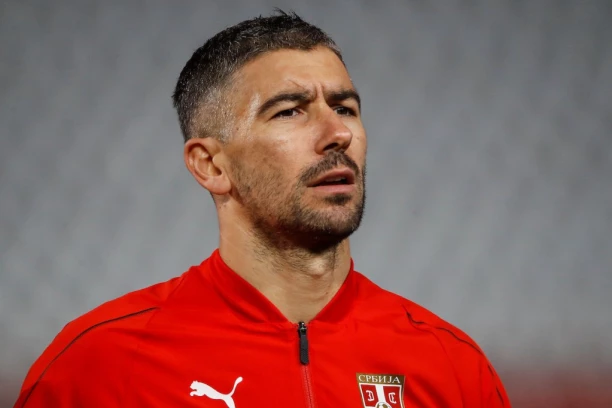 JEDVA SE MESEC DANA ZADRŽAO U KLUBU: Aleksandar Kolarov dao OTKAZ!