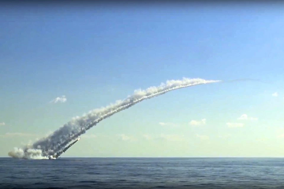 Potpuno uništenje: RUSKI KALIBR ZBRISAO UKRAJINSKE GENERALE I OFICIRE