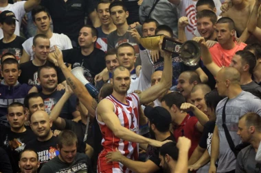 Presedan koji se ne zaboravlja! Na današnji dan Marko Simonović je ukrao pehar! (VIDEO, FOTO)