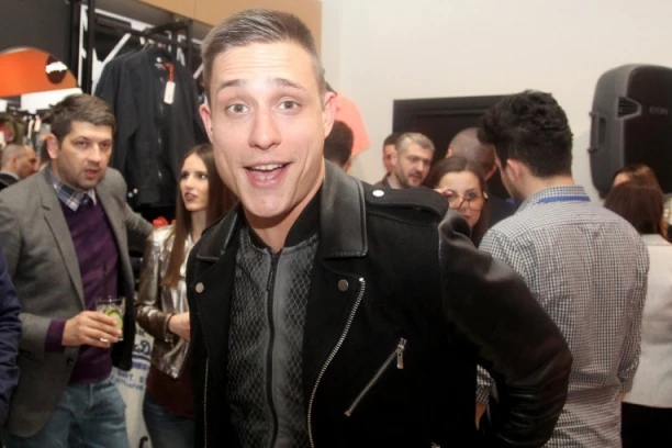 SLAVEN DOŠLO OTKRIO KAKO SE NOSIO SA POPULARNOŠĆU: Bio sam pijanac i sa društvom partijao do zore