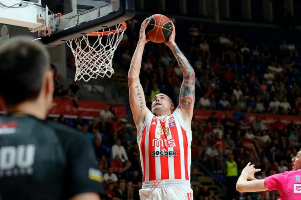 MAJK ZIRBIĆ: Pola Nemac - pola Srbin! Evo ZA KOGA NAVIJA! (VIDEO)