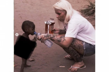 DETE koga su roditelji OSTAVILI DA UMRE OD GLADI: Probajte da ne zaplačete uz piču koja dira u srce, ali i vraća veru u ljude! (FOTO)