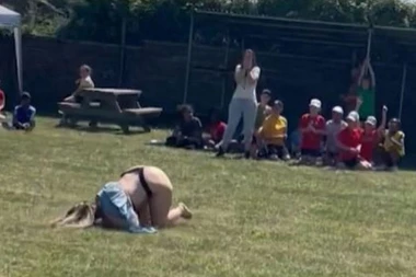 Najveća NOĆNA MORA svakog deteta: Blam ove majke pamtiće svi, pred celom školom je pala, ali to nije NAJGORE (VIDEO)