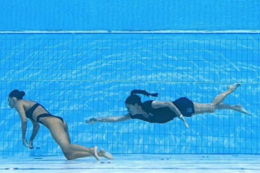 Tragedija izbegnuta u poslednjem trenutku: Američku plivačicu sekunde delile od sigurne smrti! (FOTO)