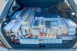 NAFILOVAO ŠKODU DO VRHA: Policija uhapsila švercera cigareta - pronađen još jedan štek (FOTO)