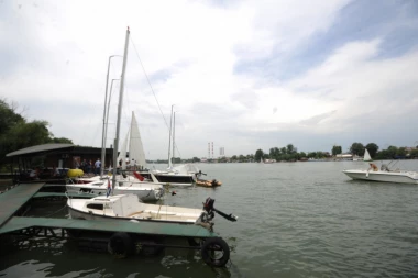 DANAS HLADNIJE VREME U SRBIJI: Evo gde nas očekuju pljuskovi i grmljavina