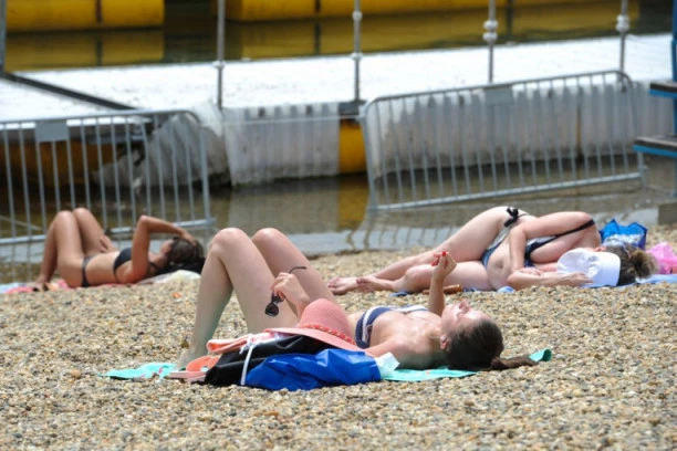 DANAS PAKLENO VREME: Temperatura do 37 stepeni - u celoj Srbiji uključen narandžasti meteo-alarm