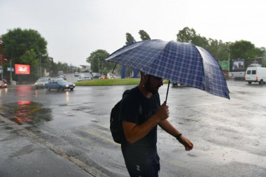 VREME DANAS: Imajte sa sobom kišobran jer nas očekuje promenljivo, nestabilno vreme sa lokalnim pljuskovima