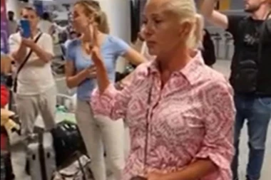 ISPOVEST Srpkinje sa aerodroma u Rimu: Ovde ima male DECE, ljudi će ostati bez posla jer nam ne daju AVION (VIDEO)