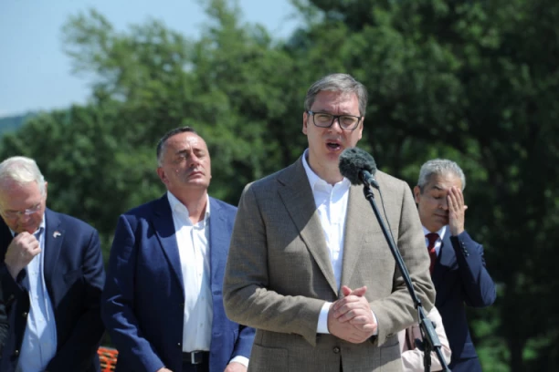 VUČIĆ O UKIDANJU PRAVA NA ABORTUS: Nikada ne bih podržao tako nešto