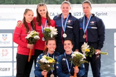 Slavlje na Adi Ciganliji: Srpske juniorke POKORILE Evropu - okitile se ZLATOM u dvosedu na 500 metara!