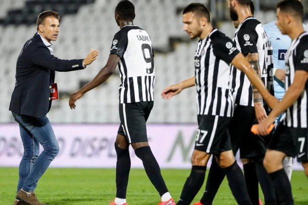 STANOJU BITNO DA PARTIZAN IGRA KAO JEDAN: "Odbrana nije samo poslednja četiri igrača, nego cela ekipa" (VIDEO)