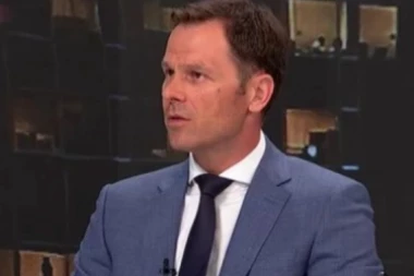 Da li će ON biti novi premijer Vlade Srbije!? Voditeljka baš zatekla Sinišu Malog pitanjem! Evo šta joj je odgovorio!