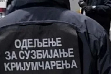 UHAPŠENA ŽENA (69) ZBOG KRIJUMČARENJA CIGARETA! U prepravljenom braniku i pragovima sakrila na stotine paklica!