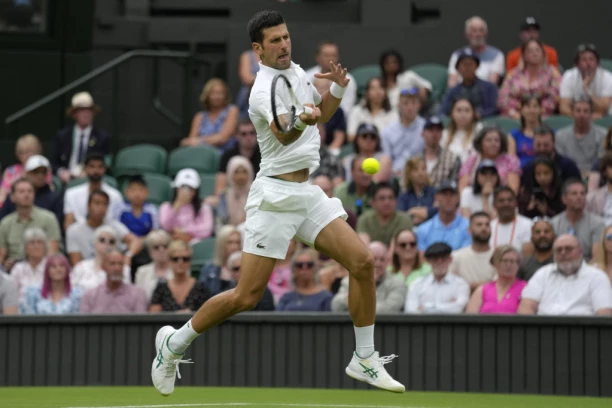 Kvon NAMUČIO Novaka: Đoković od sjaja do očaja i natrag, Srbin PREŽIVEO Korejca za plasman u 2. kolo Vimbldona!