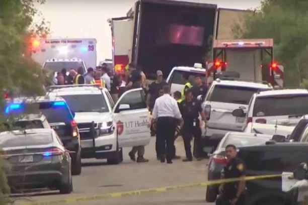 HOROR KAKAV SE NE PAMTI! Tela 46 osoba pronađena u prikolici u Americi: Među žrtvama i deca! (FOTO/VIDEO)