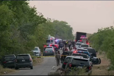 STRAVIČNA SMRT! Detalji tragedije u kojoj je umrlo 46 ljudi u napuštenoj prikolici u Teksasu! Troje uhapšeno!