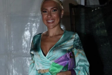 Jovana Jeremić pokazala MAJKU! Ovo je žena koja je zaslužna za sve što je ona danas, sličnost je neverovatna! (FOTO)