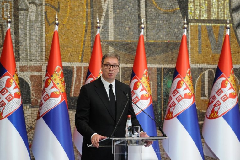 NEKA ŽIVI JEDINSTVO SRPSKOG NARODA! Predsednik Vučić uputio jaku poruku nakon uručenja vidovdanskih odlikovanja! (VIDEO)