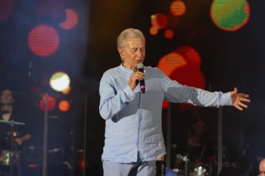 KONCERT NIJE BIO NI ZAKAZAN! Oglasio se Miroslav Ilić i otkrio ISTINU nakon navoda da mu je otkazan koncert u Sarajevu!