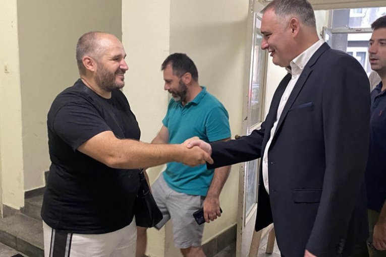 Nastavak uredjenja ulaza stambenih zgrada uz finansijsku pomoc Opštine Savski venac 