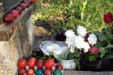 Danas je Pobusani ponedeljak ili "Vaskrs za mrtve"! Evo koji običaj bi trebalo obavezno ispoštovati!