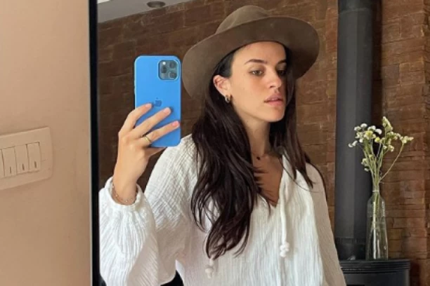 KUĆNI SNIMAK ĆERKE JOVANA MEMEDOVIĆA DELI SE MUNJETIVOM BRZINOM: Pogledajte Mašine scene o kojima bruji ceo internet! (VIDEO)